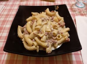 Foto di Pasta fresca con salsiccia e stracchino