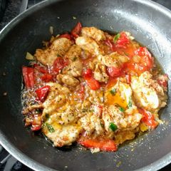 A picture of Mum's Fried Soy Chicken with Sweet Sauce 🌷🤗😘🐔🐥🍅🌰🧄🥗.
