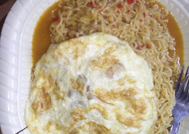 Recipe of Favorite Indomie jollof and fried egg Cooking Basics for Newbies