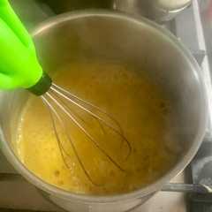 Una foto de Bechamel con Jugo de carne y verduras