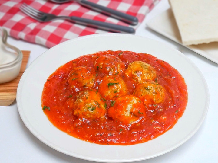 Resep Chicken Meatballs Tomato Sauce yang Menggugah Selera