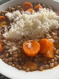 Una foto de Lentejas muy de otoño, con arroz