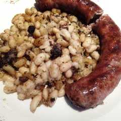 Foto principal de Botifarra amb seques (Butifarras con alubias blancas)