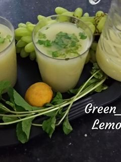 A picture of Green Grapes Lemonade.