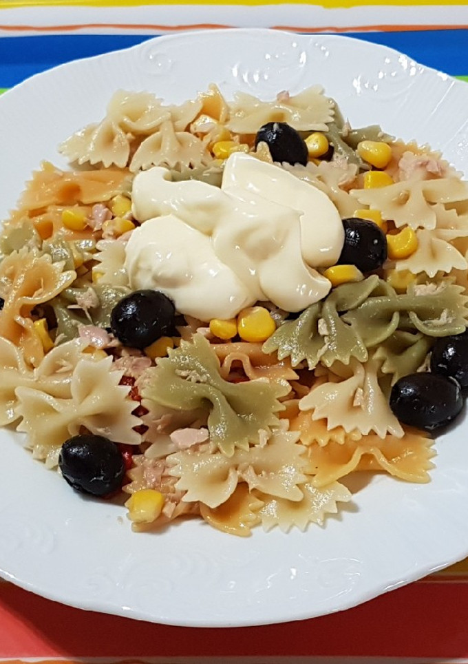 Una foto de Ensalada de lacitos 😋 con mahonesa