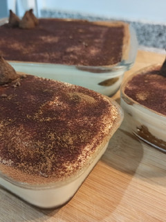 Una foto de Tiramisú casero 🥧🥄
