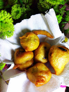 A picture of Date fritters.