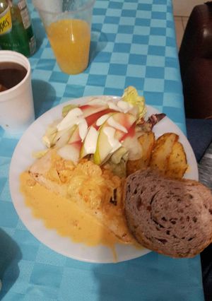 Una foto de Salmón en salsa de chipotle con camarones de Mí 😄