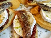 A picture of goat cheese appetizer