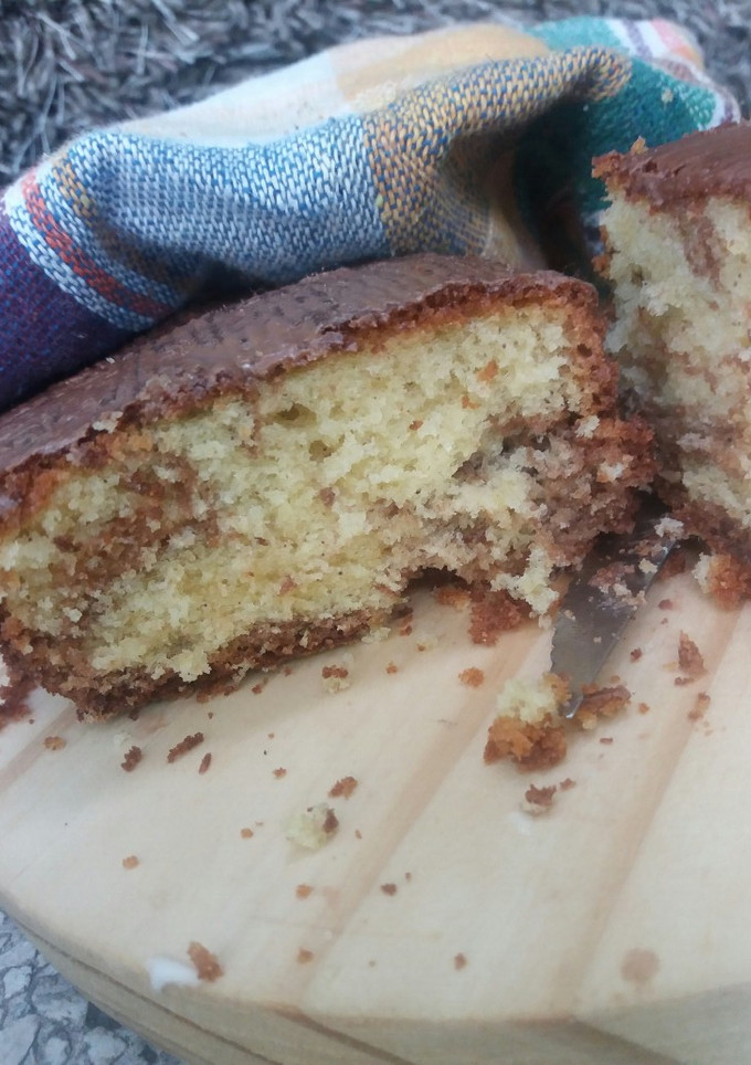 Una foto de Torta húmeda de naranja y chocolate