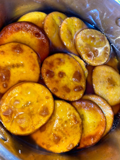 Una foto de Sopaipillas pasadas🍯