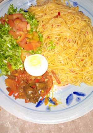 A picture of Spaghetti jollof.