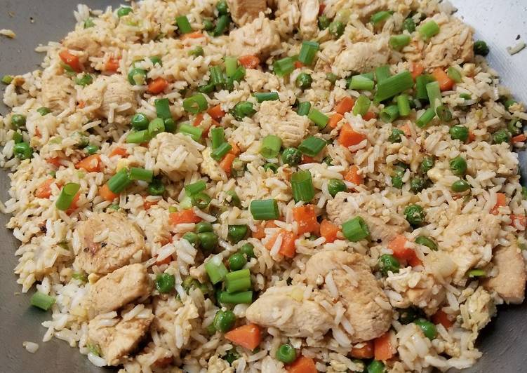 Recipe of Perfect Chicken Fried Rice