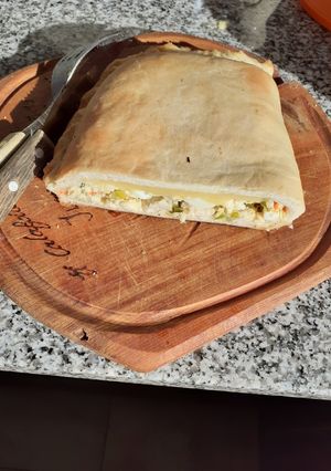 Una foto de Calzones de pollo