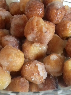 Una foto de Pignolata Siciliana de mi nona!