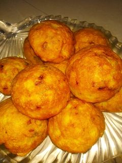 मिक्स डाळ आप्पे (mix dal appe recipe in marathi) रेसिपी चे मुख्य फोटो