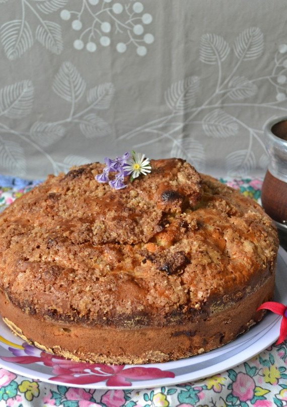 Una foto de Torta de manzanas caramelizadas y cubierta crocante de canela🍎