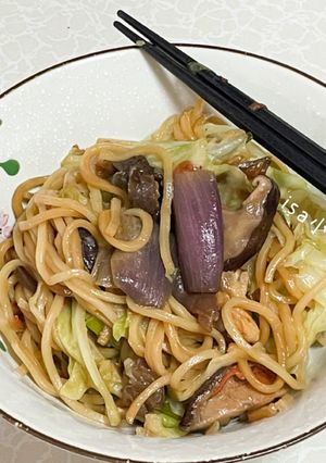 肉絲蔬菜炒麵 的食譜成品照片