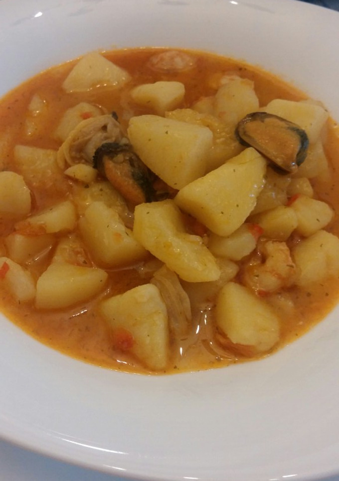 Una foto de Patatas a la marinera