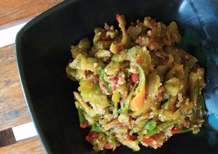 Cara Vegan Di RumahOseng Pare (bikin nagih)