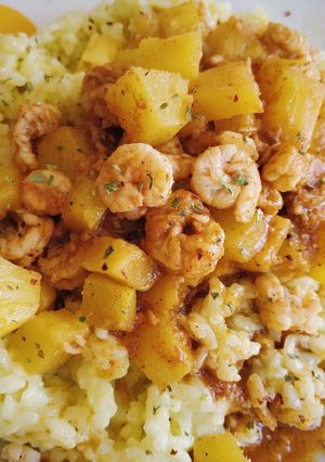 Una foto de Arroz con gambas cajún