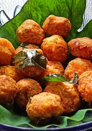 A picture of Tapioca Masala Balls.
