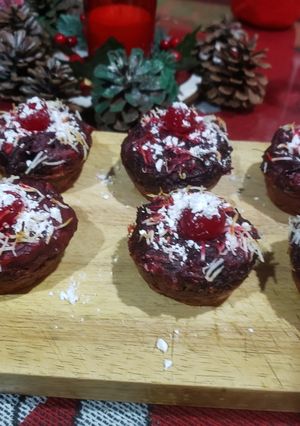 Una foto de Magdalenas navideñas de remolacha