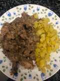 437. Conejo guisado con salsa de foie y coñac (principal carne)