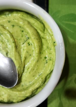 Una foto de Salsa de Palta y Yogurt
