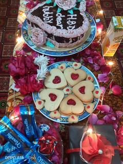 A picture of Jam hearts cookies.