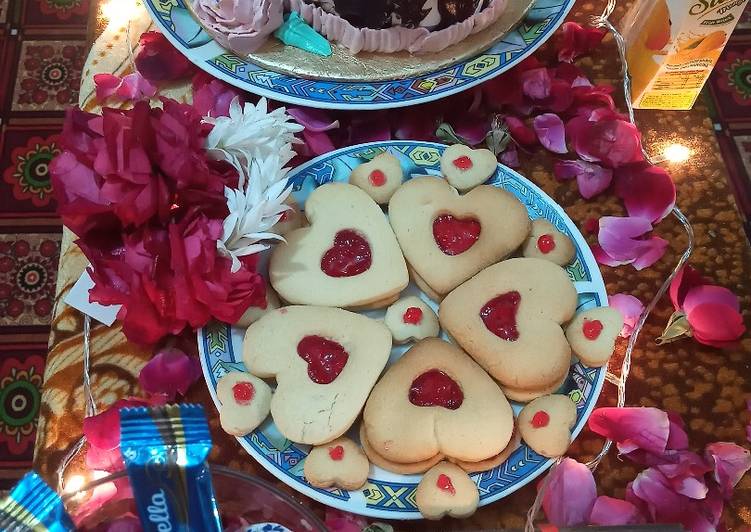 Jam hearts cookies