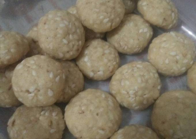 Sesame seeds cookies