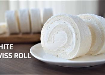 Ready to Serve White Swiss Roll Snow Cake Roll Restaurant Style
