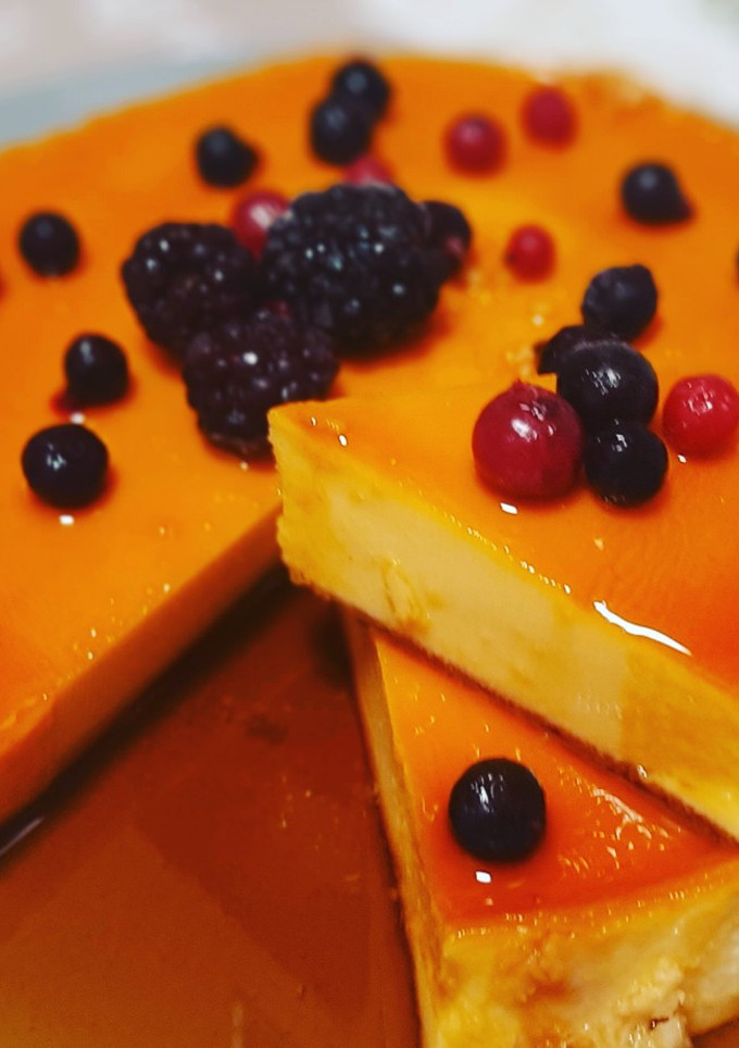 Una foto de Flan de queso🥚🥛🧀🍯😋