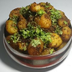 Dry dum aalu(potato) A picture of Dry dum aalu(potato).