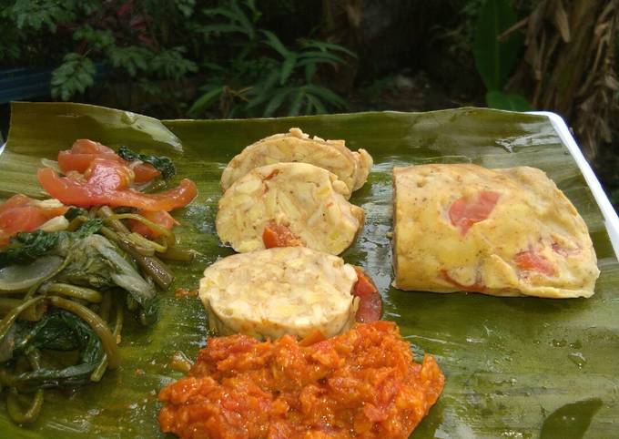 Tempe tumbuk bumbu rendang