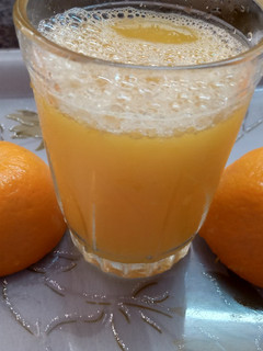 ऑरेंज जूस (Orange Juice recipe in hindi) रेसिपी मुख्य फोटो