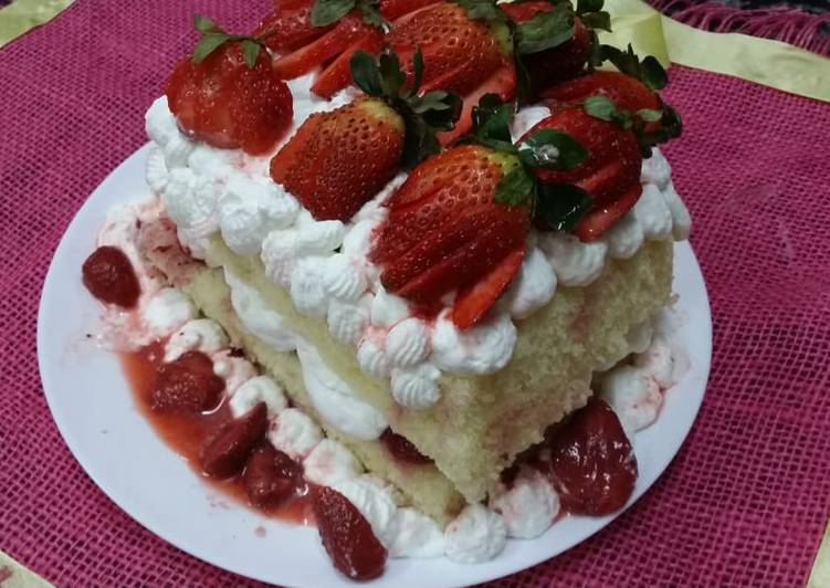 Steps to Prepare Homemade Strawberry Shortcake
