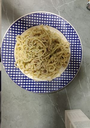 Una foto de Spaghetti con atún al ajillo