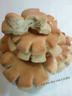 Una foto de Pan cremona con mantequilla