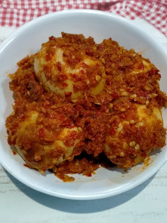 Foto resep Telur Balado mantap versi Tintin Rayner
