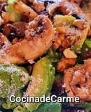 Ensalada con aguacate y champiñones macerados