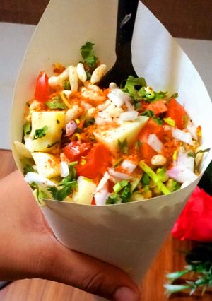 A picture of Bombay mix dry bhel.