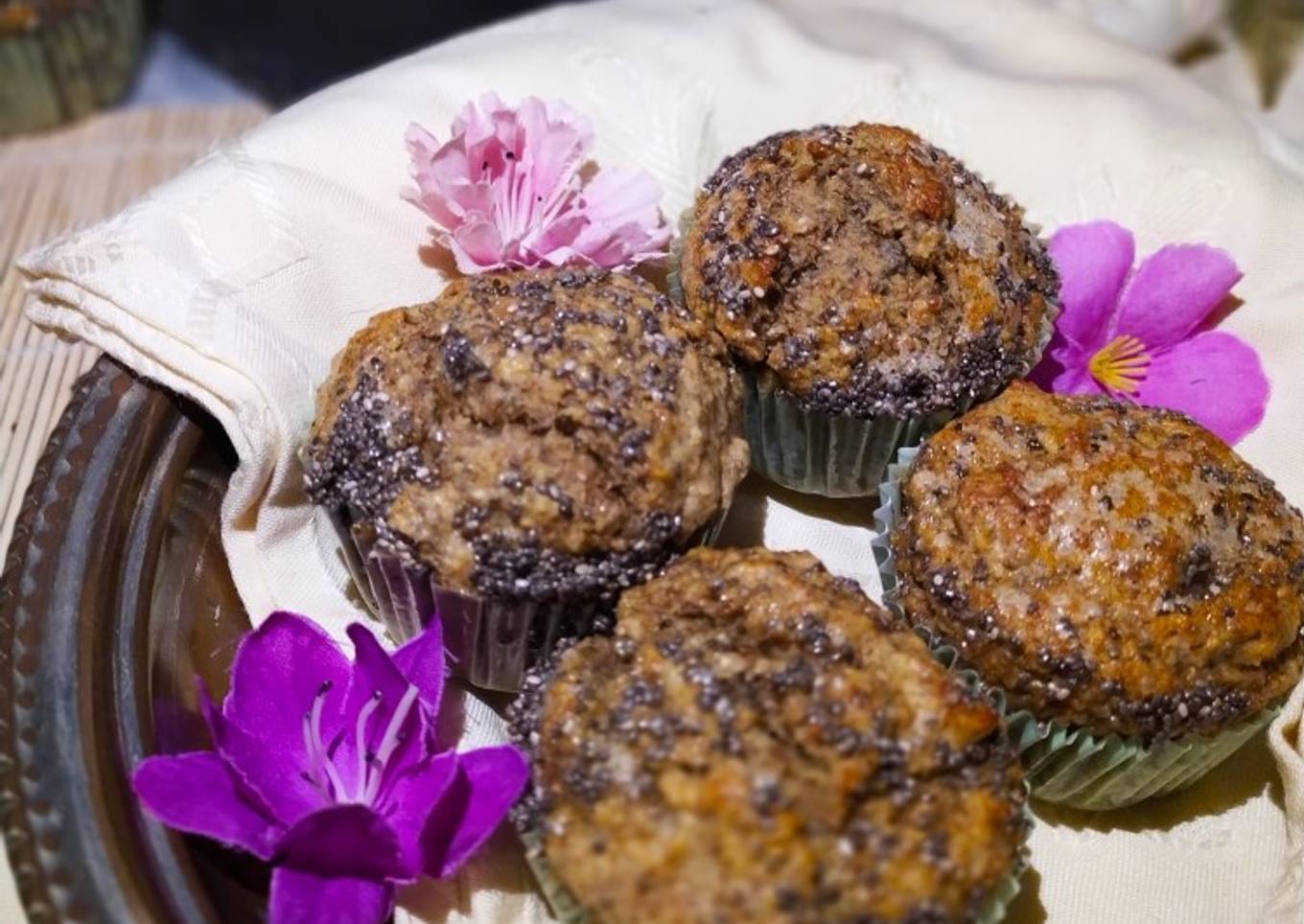 Muffins Integrales de Manzana y Semillas de Chía