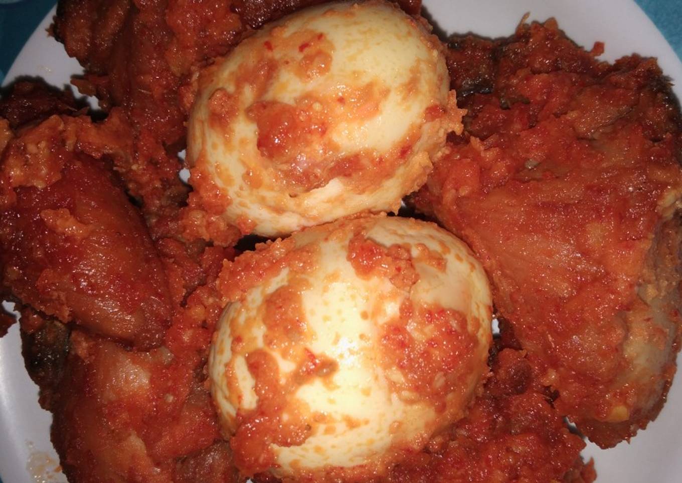 Ayam goreng balado telur pedas manis