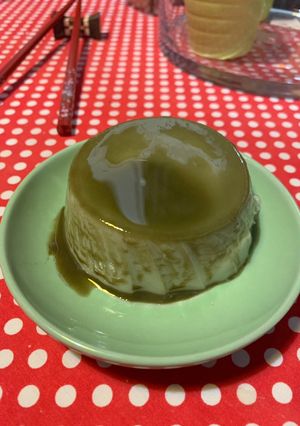 Una foto de Flan matcha