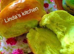 Hình của món Hainnanese Kaya Bread ( $5,000 starter bread) - Bánh mỳ bơ nhân mứt Kaya.