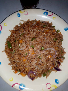 A picture of Fried brown rice.