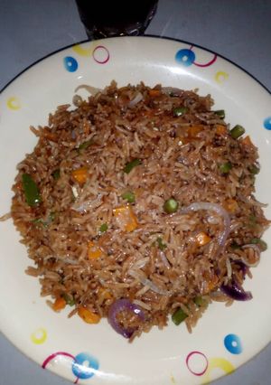 A picture of Fried brown rice.