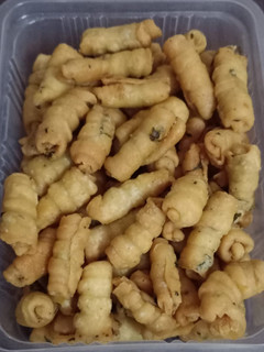 સુજી પાસ્તા(suji pasta recipe in Gujarati) રેસીપી મુખ્ય ફોટો